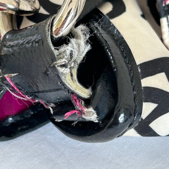 COACH Kyra Graffiti Daisy Floral Crossbody Shoulder Back Pink Lining White Black - Picture 15 of 16